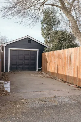 Charming 1-bedroom house in delightful Winona with WiFi, AC and PRIVATE PATIO Các khách sạn ở Winona