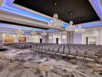 DoubleTree by Hilton Canton Downtown Hotels in Stark County