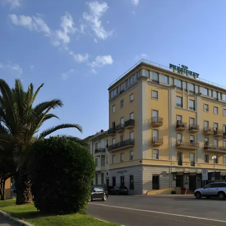 Hotel President
