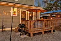 Stylish Durham Getaway Near Duke / DT - Fun Backyard