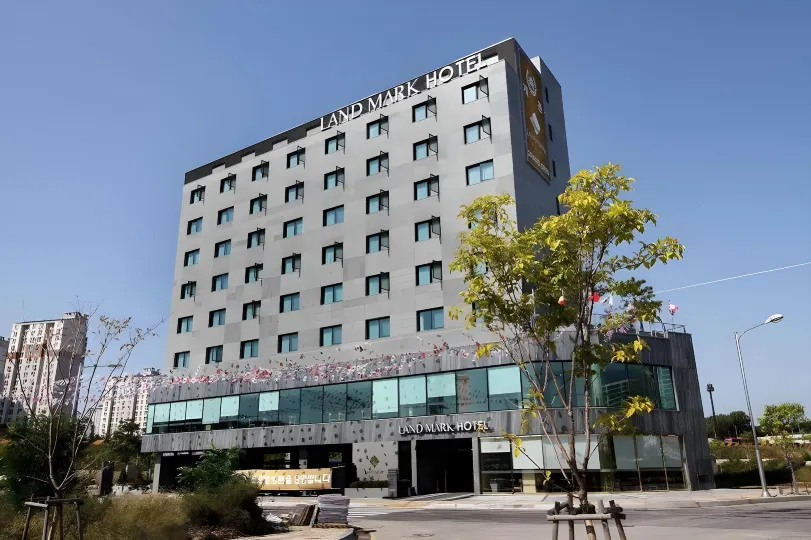 Royal Prime Hotel