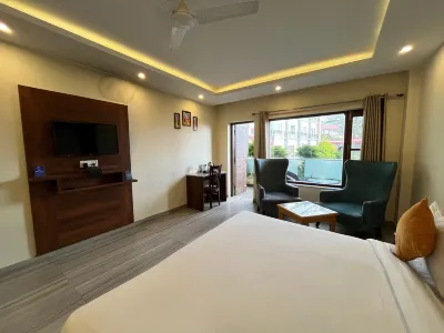The Amparo - by Pearl Adventure, Mussoorie Hotels near Rope Way
