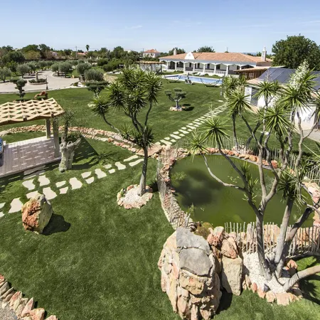 Flor de LIS - VIP Properties