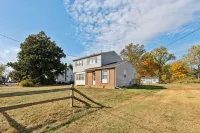 Welcome to Your Perfect Getaway! Close to Wilmington, Newark, and Philadelphia! Hotels in Salem County