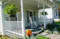 Charming 3-Bed Cottage on Main Street in Historic Gordonsville