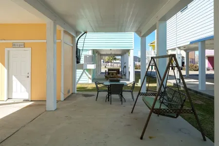 Anchor House - Gated Community located near Redfish Bay