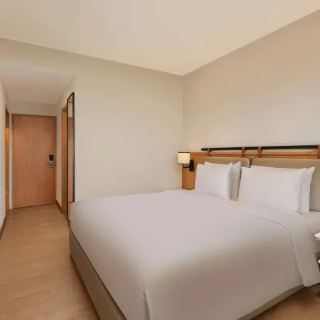 Fairfield by Marriott Amritsar Отели рядом с достопримечательностью «Колледж Хальса»