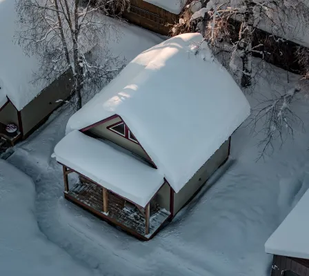 In the heart of Downtown Talkeetna: Susitna Cabin