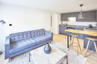 Host & Stay - Golden Lion Apartments Hotels in Whitby