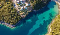 Zavia Tria in Syvota