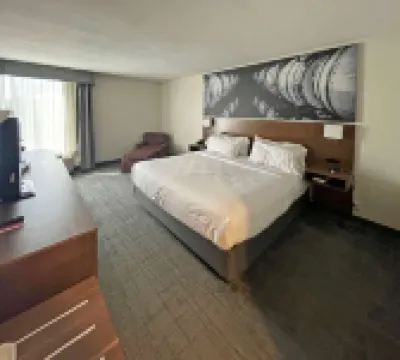 Clarion Pointe Hopkinsville Near the Bruce Convention Center