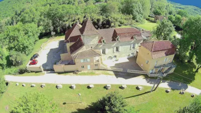 Le Domaine de l'Escadasse Faycelles 호텔