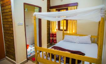 Kenthill Guest House