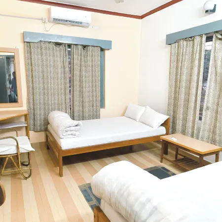Hotel Mountain View - Lakeside Pokhara