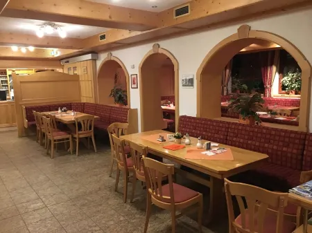 Naturfreundehaus Rahnenhof Отели в г. Якобсвайлер