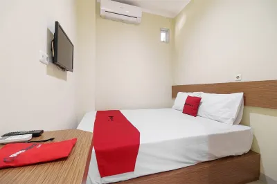 RedDoorz @ Jalan Jenderal Sudirman Palembang 2 Hotels in Palembang