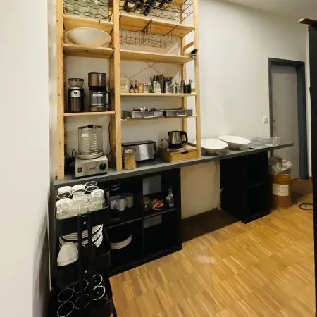 JC&Blue Guesthouse - Hostel Отели рядом с достопримечательностью «Паульскирхе»