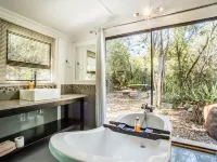 Old Mill Lodge, Seasonal Working Ostrich Farm & Restaurant, Oudtshoorn Hotels in Oudtshoorn