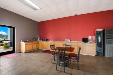 Rodeway Inn Cleveland TN I-75