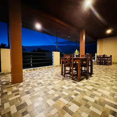 Cityscape Yala by 999 Hotel & Restaurant Отели рядом с достопримечательностью «Yala Tamarind Safari Jeep Service»