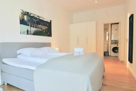 Fantastic 1-Br Townhouse - 155