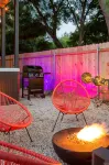 Stylish Clubhouse Retreat w Hot Tub Near Downtown - Bungalows