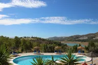 House in Huetor, Perfect for Rural Tourism in Andalusia Hotels in Vinuela