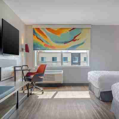 Tru by Hilton Anderson Rooms