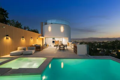 우드힐 캐니언 유니버설 시티 주변 호텔