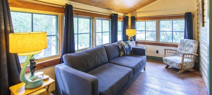 Hibiscus Coffee & Guesthouse Hotels in Walton County