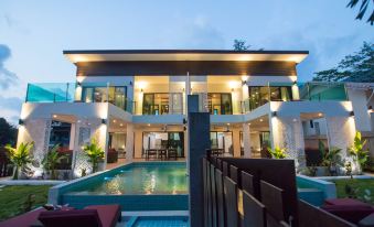 The Elegance Pool Villas