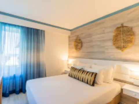 Vila Baleira Suites Hotels in Cabeco Da Ponta