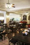 Hotel El Camino Inn & Suites - breakfast