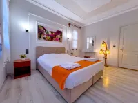 Mese Suites Hotels near Billy's Beach