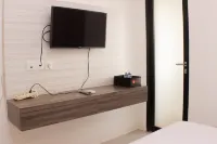 Cozy Stay Studio Urbantown Karawang Apartment Hotels in Klari