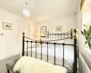 Impeccable 2 Bedroom House in Bicester Hotels in Chesterton