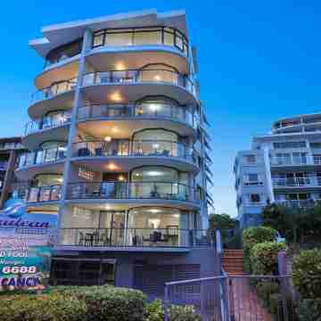 Cerulean Apartments Hotel Exterior