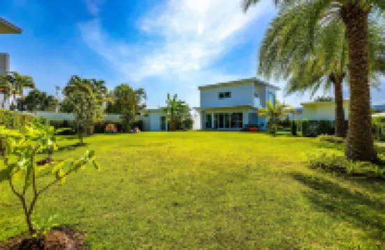 Modern 3 Bedroom Pool Villa PG19