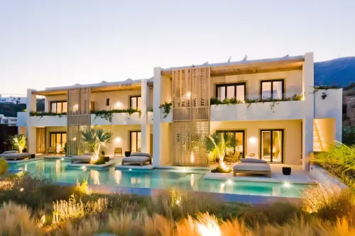 Almi Luxury Rooms Hotels in Finiki