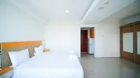 Strategic Studio Apartment at High Point Serviced Hotels in Wonocolo