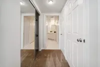 2Br Luxury City Suite with Gym & Pool