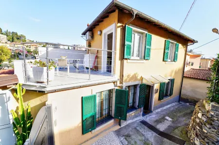 B&B My Home Отели в г. Алассио