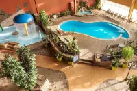 Hotel Ambassadeur et Suites - Pools