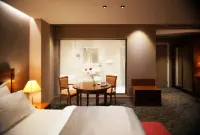 Mondial Hotel - Balcony