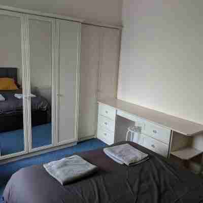 4 Bedroom House at Fern Lodge Preston Serviced Accommodation - Free WiFi & Parking Others