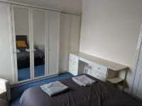 4 Bedroom House at Fern Lodge Preston Serviced Accommodation - Free WiFi & Parking