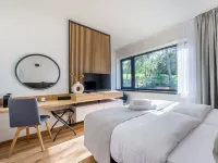 Vista Resort & Club Hotels near White Hill