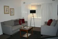 131 Kendal Street Apartments Hotels near Canola Farms