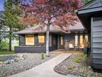 Riverview Home - walking trails - convenient location