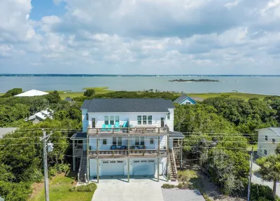 Sandtoesha West, Ocean and Sound Views, in Emerald Isle, close to everything!
